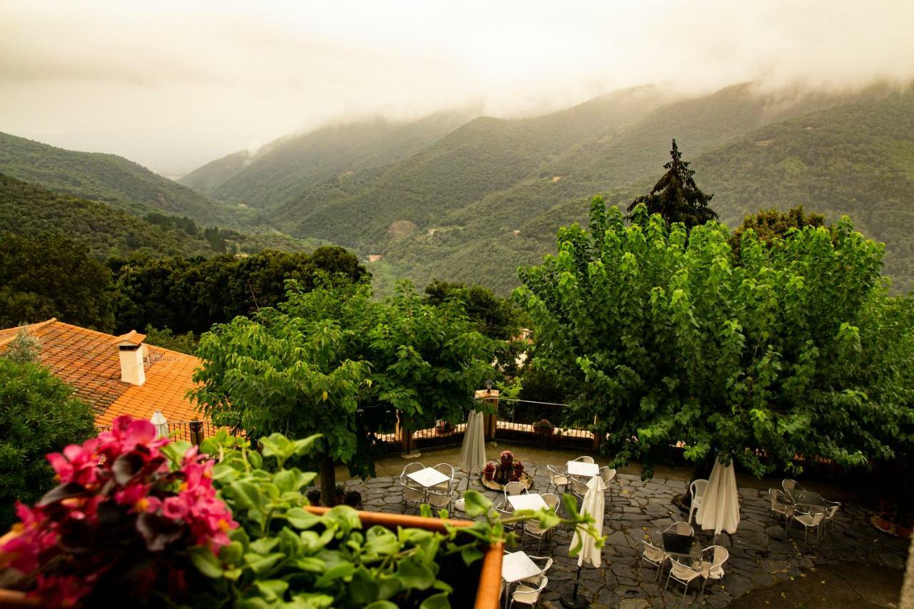 מונטסני Hostal Montserrat מראה חיצוני תמונה