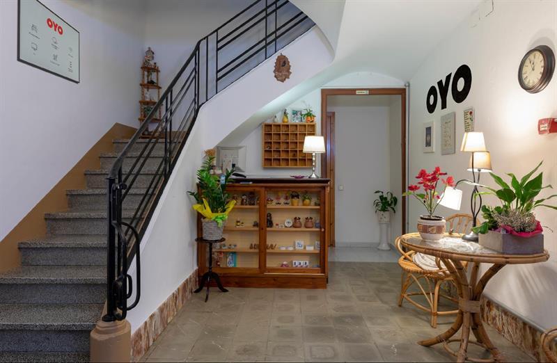מונטסני Hostal Montserrat מראה חיצוני תמונה